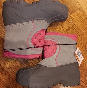 Sporto Pink / Grey Rubber & Suede Boots‎ - Size 6-7 XL - NEW WITH TAGS!!